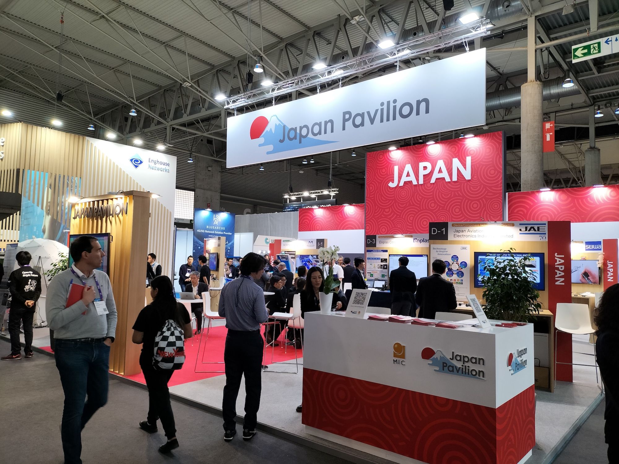 Image in a image block